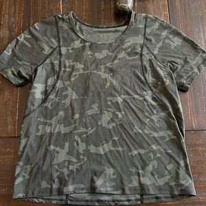 Lululemon crop top green Camo